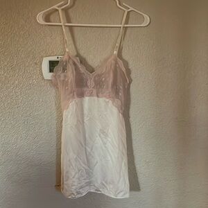 Vintage 1970s Lorraine slip top